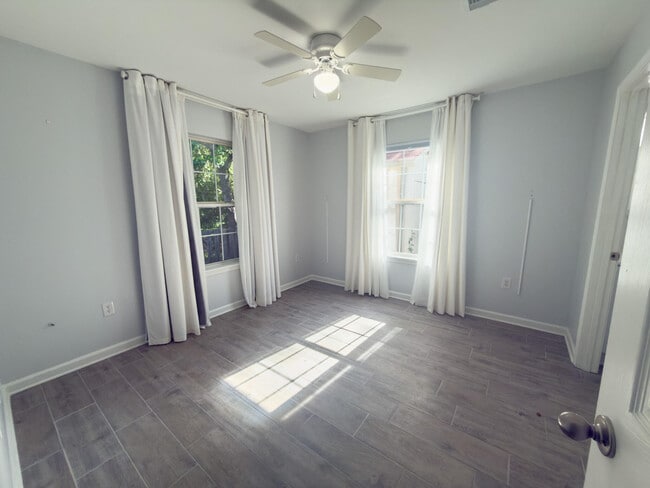 Photo - 8524 Laredo St