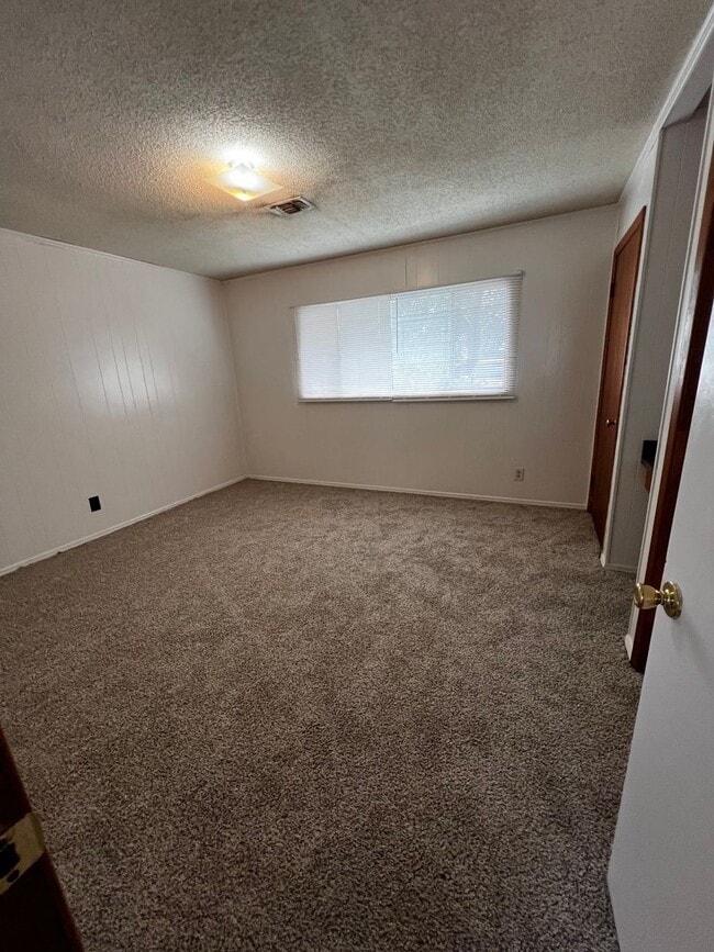 Photo - 596 Florosa Ct