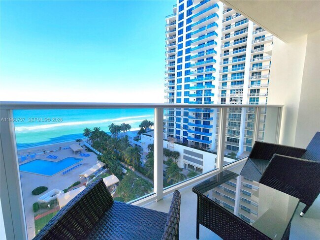 Photo - 3505 S Ocean Dr Unidad 1020