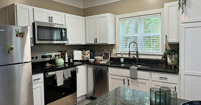 Model-Kitchen-01-Cottages-of-Boone-Boone-NC - The Cottages of Boone Townhomes