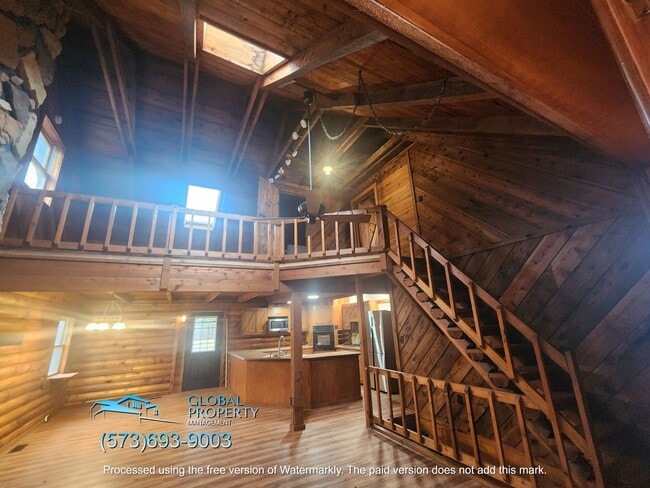 Photo - Lakefront 3 bedroom home for rent at the Lake