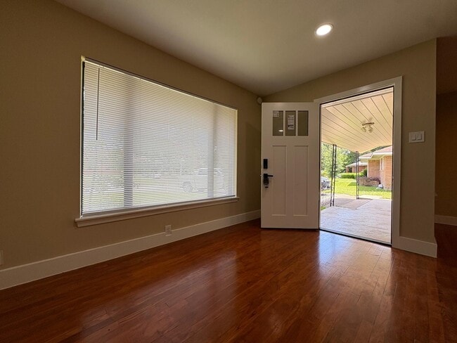 1411 Ansbury Dr