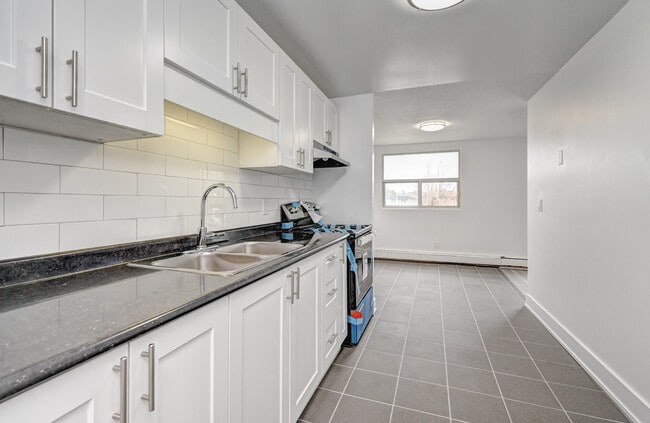 Photo - Woodside Avenue Apartments