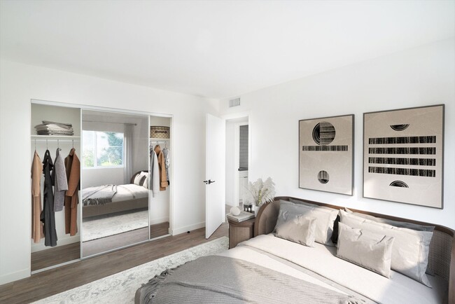 Photo - 3168 Wabash Ave