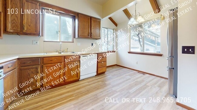 Photo - 103 Lincoln St