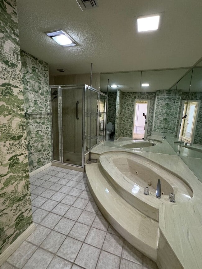 Photo - Beautiful Central Waco Home