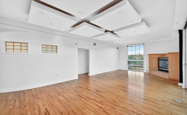 Photo - Stunning 3 bedroom Loft