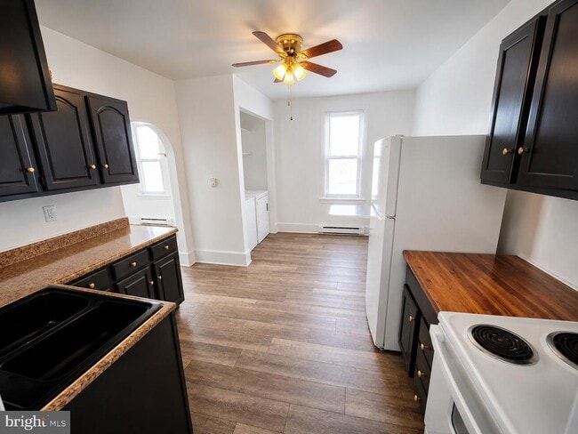 Photo - 232 Wilson St