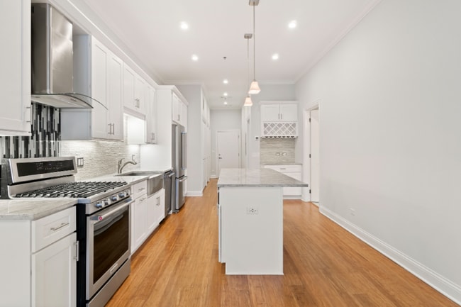 Photo - 1050 S Aberdeen St