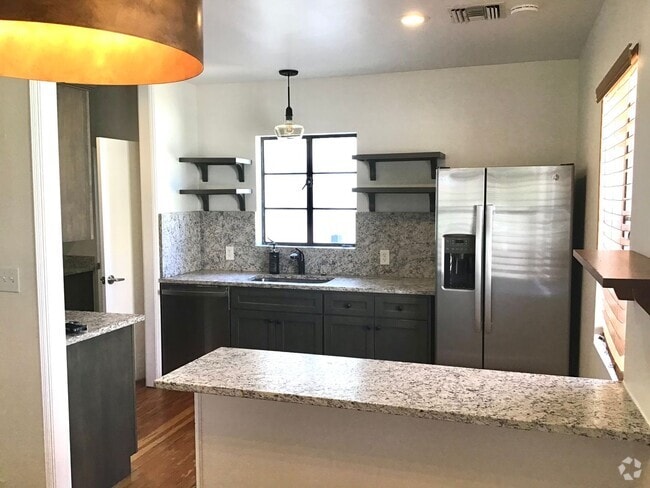 Building Photo - Modern, beautiful 3Bdrm, 2ba unfurnished i... Rental