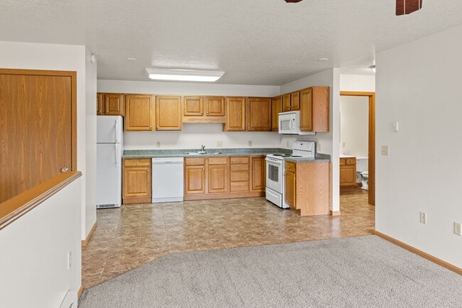 Halfway Creek Apartments