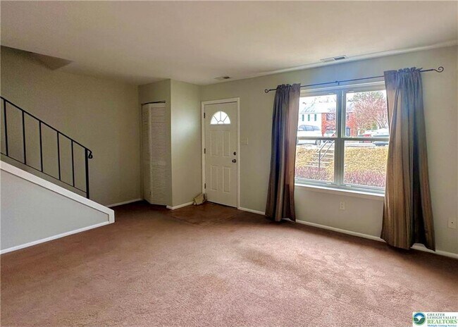 Photo - 53 Eisenhower Cir