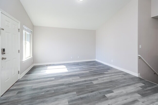 Photo - 3717 Bountiful Ln