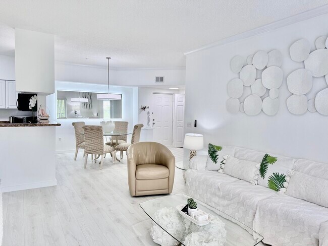 Photo - 4404 Tuscany Way Unidad 4404