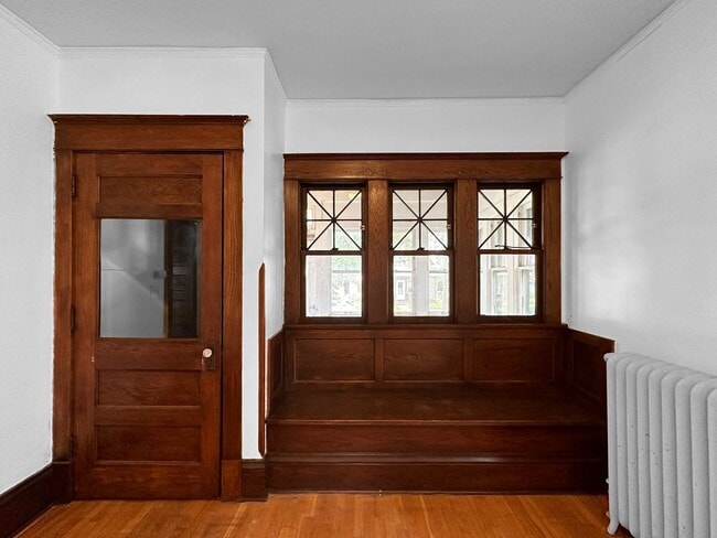 Photo - 381 Cleveland Ave N