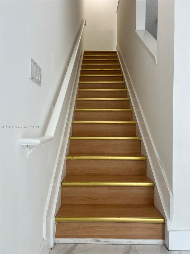 2961 NE 185th St Townhome Townhome Rental in Miami FL