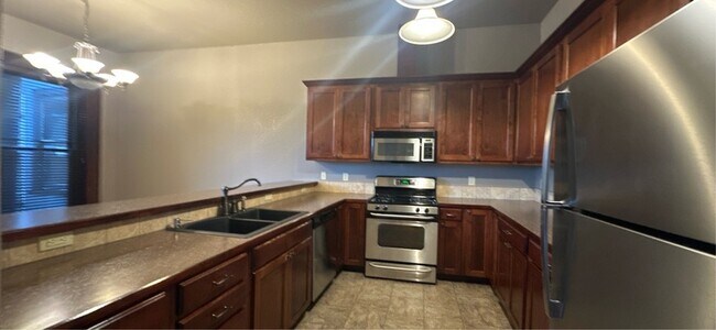 Photo - 201 E Main St