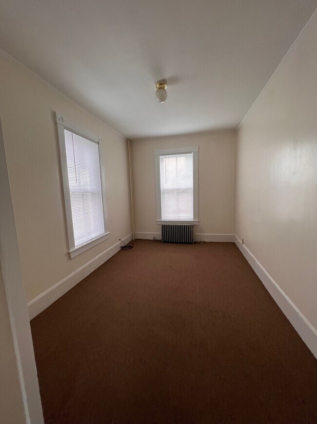 116 N Seminary St Unit 2