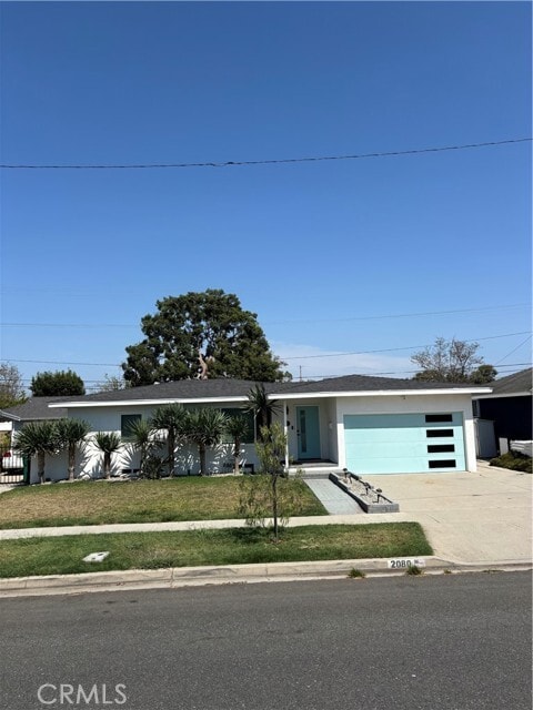 Photo - 2080 McNab Ave