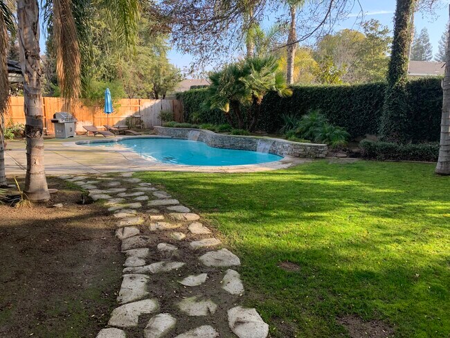 Photo - 2704 Mountain Oak Rd