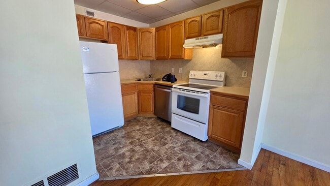 Photo - 16 Franklin St Unidad 102 C3.1500