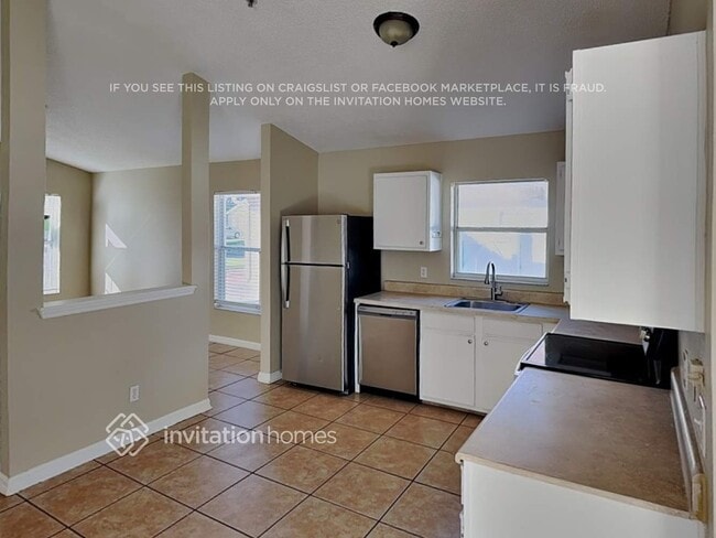 Photo - 9624 Hollyhill Dr