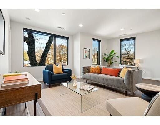 Photo - 419 Harvard St Unit 3