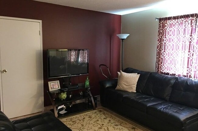 Photo - 77 L Nicholas Rd Unit F