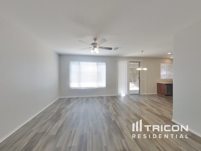 Photo - 4333 E Ivanhoe St