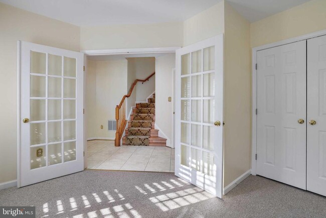 Photo - 409 Phelps St