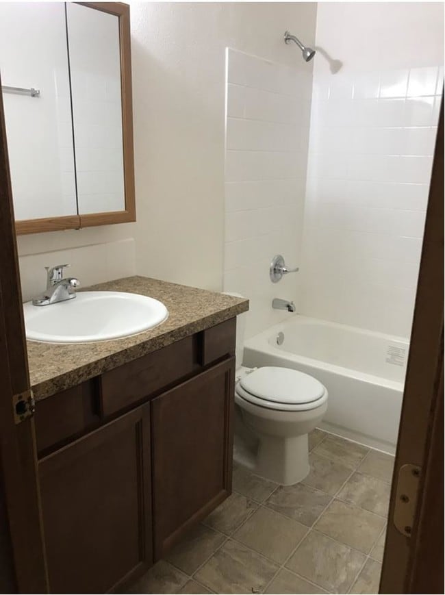 PLEASANT HILL APARTMENTS