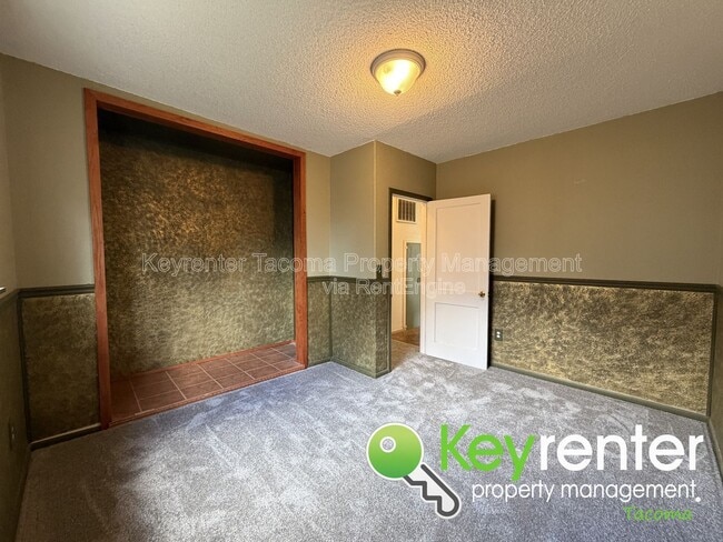 Photo - 4902 N 16th St