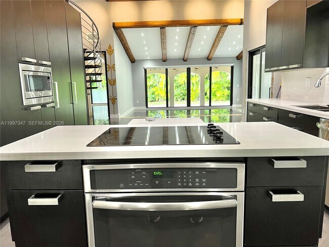 Photo - 9331 NW 48th Doral Terrace