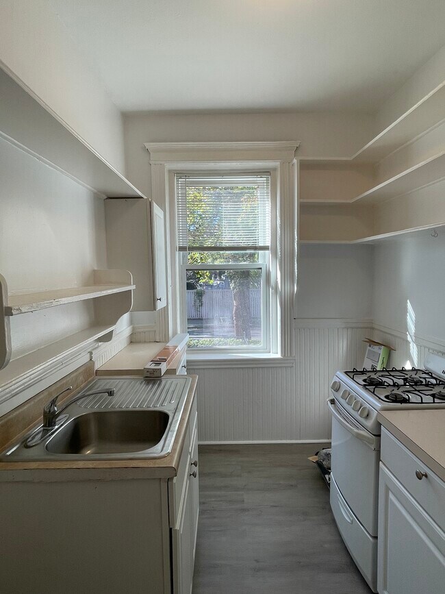 Photo - 92 Kirkland St Unidad 2