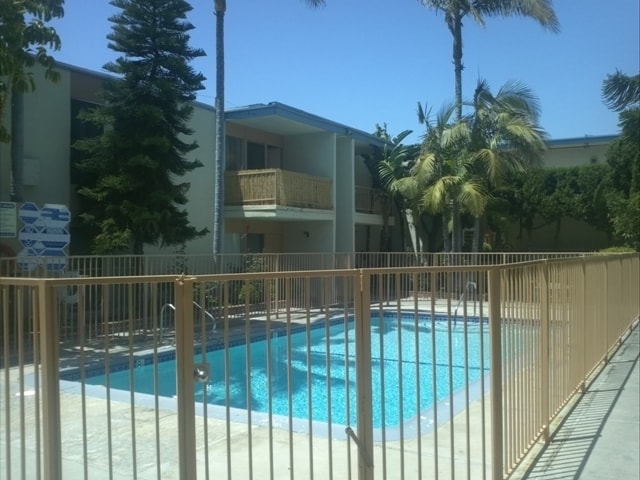 The Glenwood Apartments