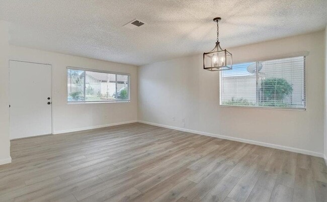 Photo - 2500 Florida Ln