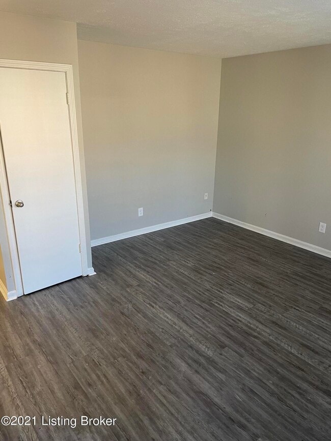 Photo - 2707 Riedling Dr Apartment Unit B7