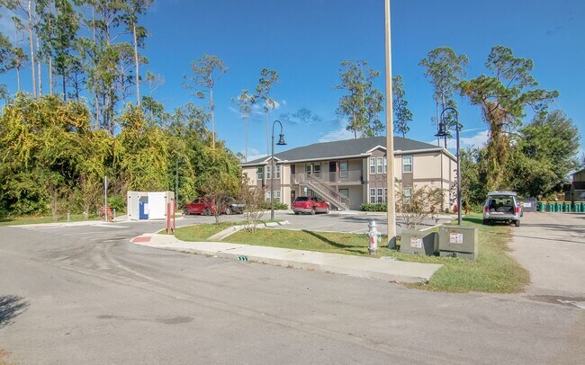 Photo - MOVE IN BY 10/15 and RECEIVE 2 WEEKS OFF Y...