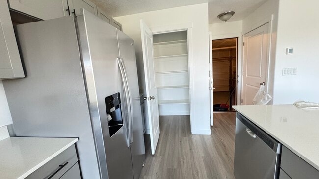 Photo - 404 Grassland Dr