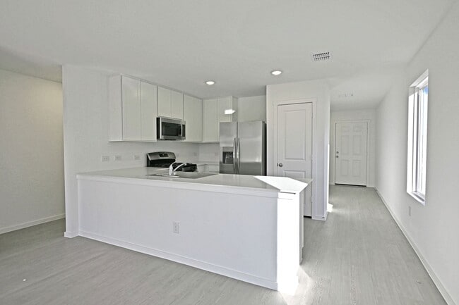 10036 Mather Wy