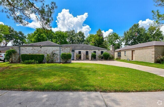 Building Photo - 13727 Wickersham Ln Rental