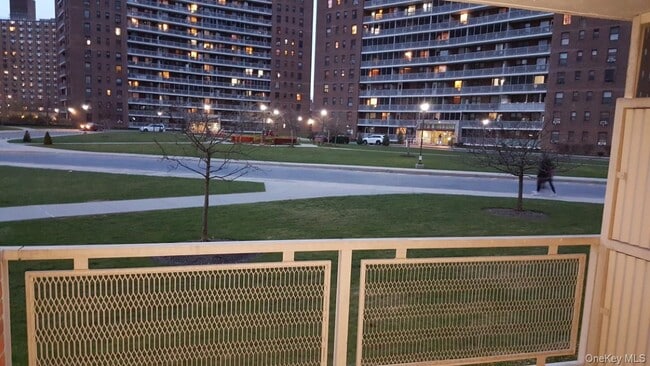 Photo - 61-55 98th St Unit 4N