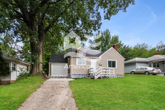 Photo - 1543 Vancouver Dr