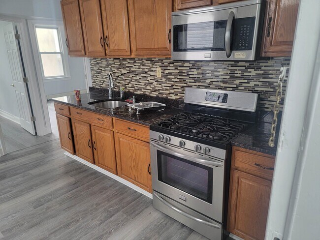 Photo - 291 Cator Ave