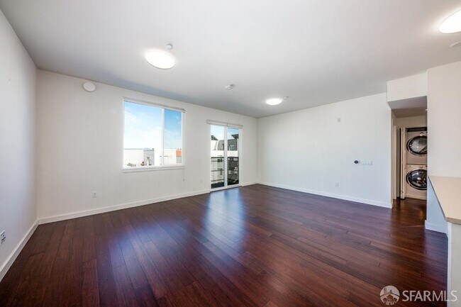 Photo - 50 Jerrold Ave