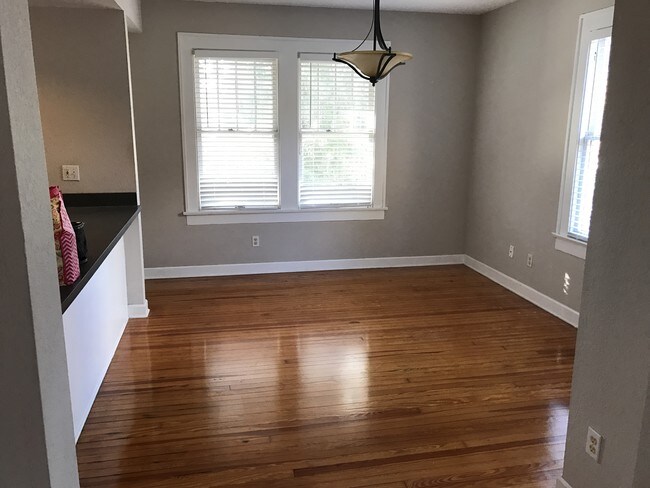 Photo - 421 E Amelia St Unidad B