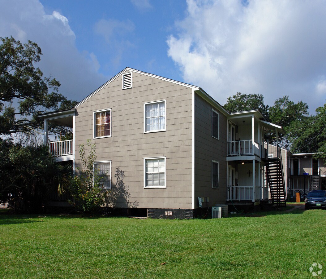 The Mallory Apartments - The Mallory Apartments