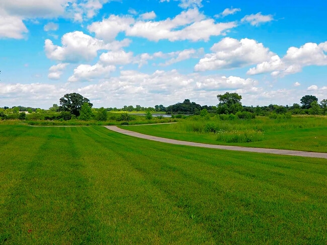 Photo - Lakeside Townhomes