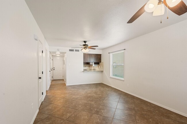 Photo - 111 Rhonda Dr