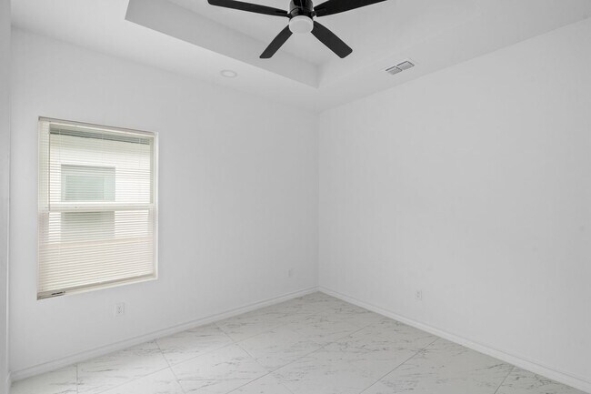 Photo - 11304 N 25th St Unit 4